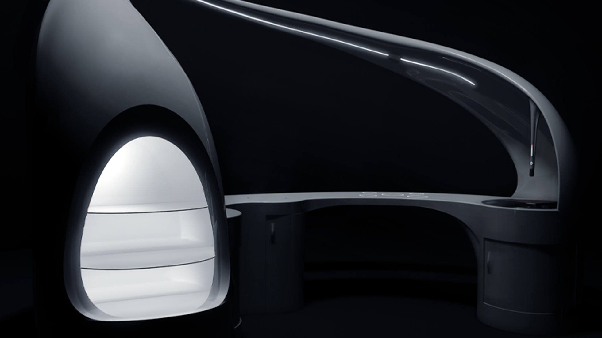 Dettaglio materico scuro e lucido del linguaggio formale di Flow